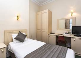 Borough Arms Hotel 3