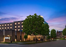 Home2 Suites by Hilton Des Moines at Drake University 4