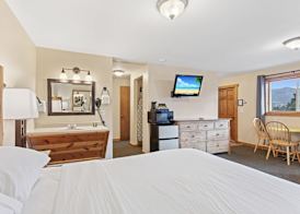 Discovery Lodge 4