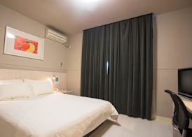 Magnotel Hotel Xiamen University Shimao Twin Tower 4