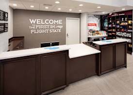 Hampton Inn & Suites Asheville Airport 2