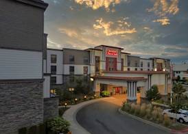 Hampton Inn & Suites DuPont 2
