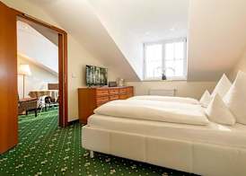 Hotel-Gasthof Höttl 2