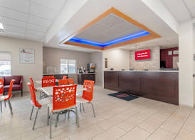 Red Roof Inn Johnstown 4