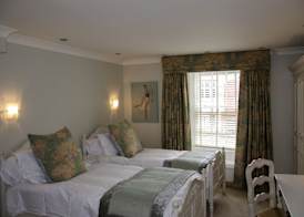 Castle View Guest House 4