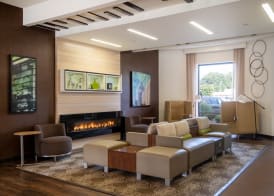 Holiday Inn GREENSBORO COLISEUM by IHG 2