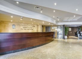 Monte Carlo Inn Airport Suites 4