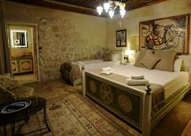 Caftan Cave Suites 5