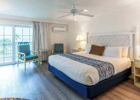 Tween Waters Island Resort & Spa 4