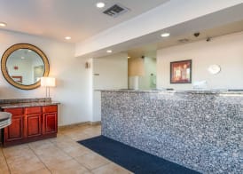 Econo Lodge Phoenix North I-17 2
