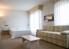 Brianteo Hotel Residence and Restaurant 5