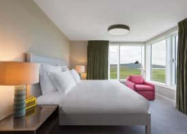 Another Place, The Machrie 4