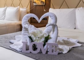 Palazzo Lakeside Hotel 5