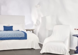 Katikies Chromata Santorini - The Leading Hotels of the World 3