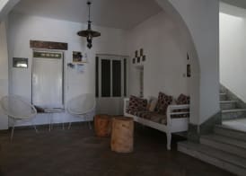 Armadoros Hotel / Ios Backpackers 5