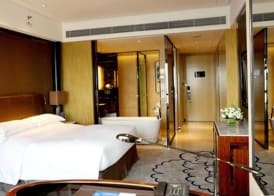 Hilton Zhongshan Downtown 5