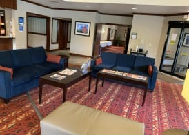Days Inn by Wyndham Austintown 4
