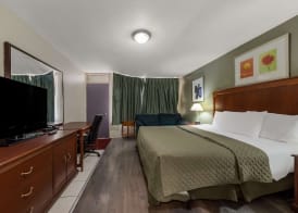 Knights Inn Burlington, ON 5