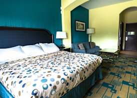 Rivers Inn and Suites 4
