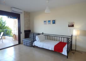 Kripis Studio Paliouri 2