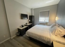 King Hotel Brooklyn Sunset Park 3