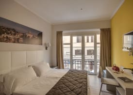 Tritone Top House 5