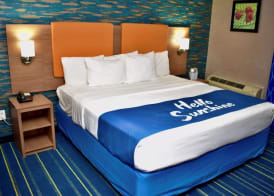 Days Inn by Wyndham Wayne 5
