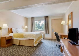Days Inn by Wyndham Fairmont 4