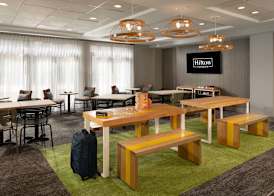 Spark By Hilton Houston Bush Intercontinental Airport 3