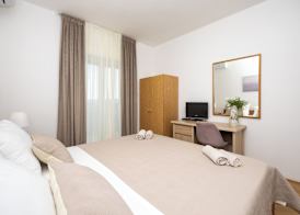 Double bed Room With Private Bathroom and Balcony 3