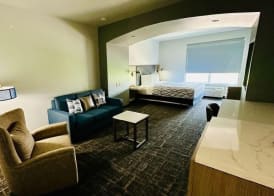 La Quinta by Wyndham Ft. Worth - Forest Hill, TX 3