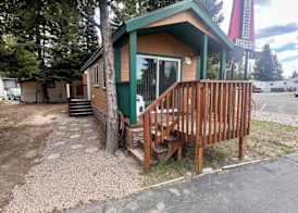 Pioneer Motel 4
