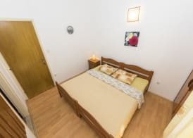 Apartments and Rooms Dragica 2