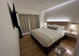 Miraflores 1 or 2 Bedroom Executive Apartment. 3