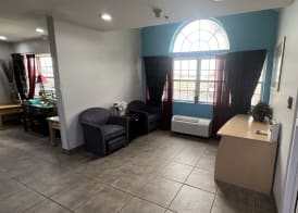 Americas Best Value Inn & Suites Jackson, TN 2
