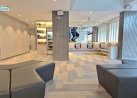The Bloc Hotel Phuket 4