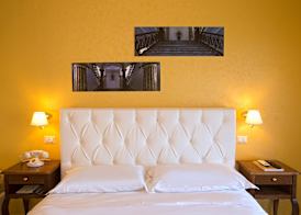 NeapolitanTrips Hotel 3