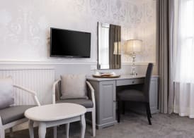 Lincoln House Private Hotel 4