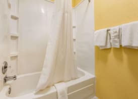 Inn at Lebanon - Hershey & Manheim area 2