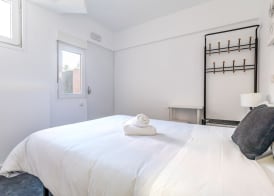 AYZ Ulises - Auto check-in property 3