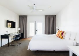 Alcazar Palm Springs 5