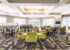 La Quinta by Wyndham Alexandria Airport 2