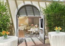 Embassy Suites by Hilton Los Angeles - Downey 3