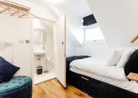 Cambridge House Hotel 4