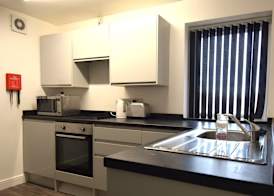OYO Victoria Apartments 4