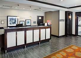 Hampton Inn & Suites Lansing West 3