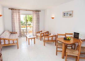 Apartamentos Sol Romántica by DOT Suites 3