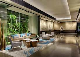 DoubleTree by Hilton Bangkok Ploenchit 5