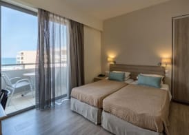 Icarus Suite Apartments 4