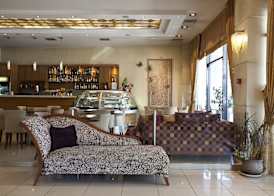 Crystal City Hotel 2